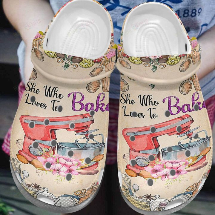 Baking She Who Loves To Bake Crocs Classic Clogs Shoes