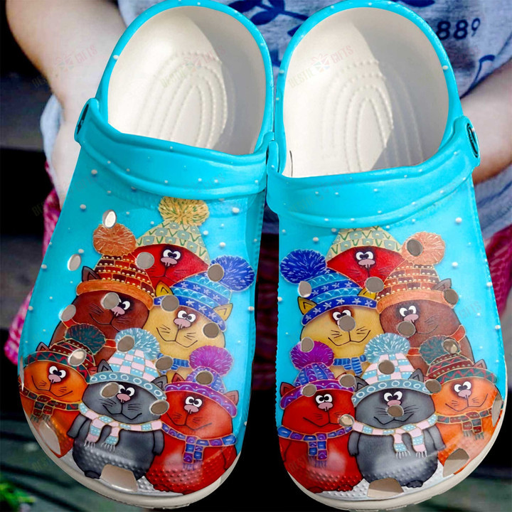 Cute Cats In Snow Crocs Classic Clogs Shoes