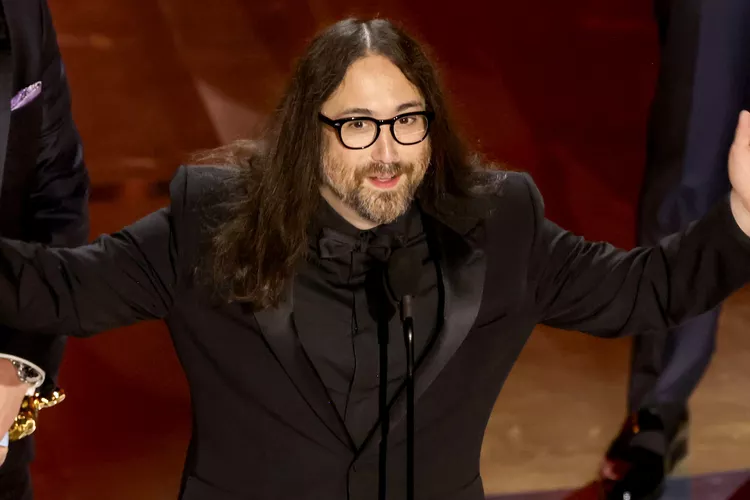 Sean Ono Lennon Honors Mother Yoko Ono with Sweet Oscars Shoutout While Winning for Animated Short